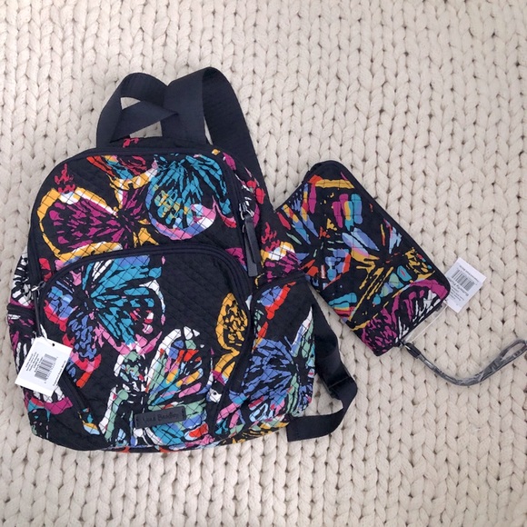 Vera Bradley Handbags - NWT Vera Bradley Hadley backpack & wristlet